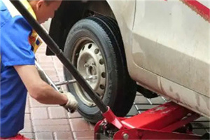 新抚区附近拖车24小时服务热线电话