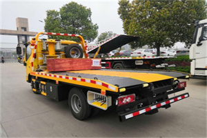 新抚区道路救援拖车报价