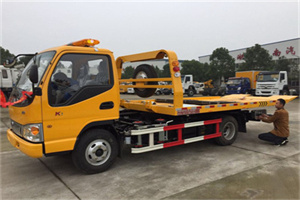 新抚区哪里有拖车服务